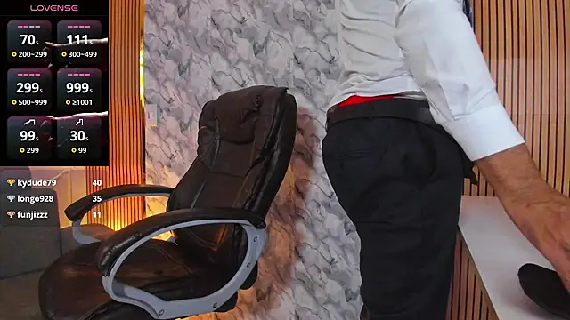 Hideintheoffice online show from 13, 10, 2025