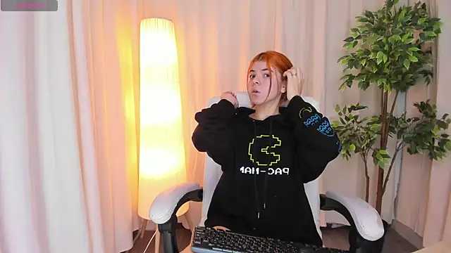 Maddy bennet online show from 27, 2, 2025