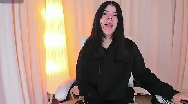 Maddy bennet online show from 12, 3, 2025