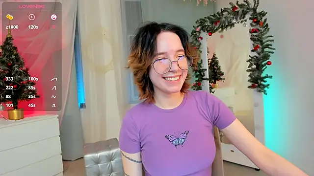 lilithlunna online show from 6, 1, 2025