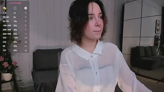 lilithlunna online show from 2, 3, 2025