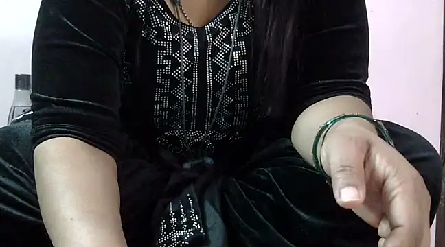 Housewife12 online show from 15, 2, 2025