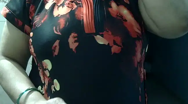 Housewife12 online show from 15, 2, 2025