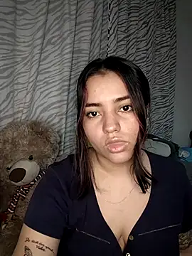 Snapshot of Ema_kraus chatting on 1, 2, 2025 Ema kraus online show from 1, 2, 2025