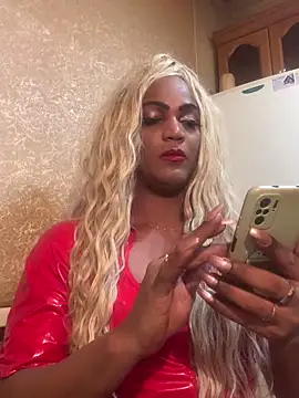 Snapshot of The-Beyonce chatting on 4, 1, 2025 The-Beyonce online show from 4, 1, 2025