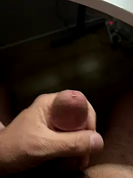 Snapshot of mikiss789 chatting on 27, 10, 2025 mikiss789 online show from 27, 10, 2025