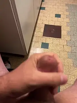 Snapshot of mikiss789 chatting on 9, 11, 2025 mikiss789 online show from 9, 11, 2025