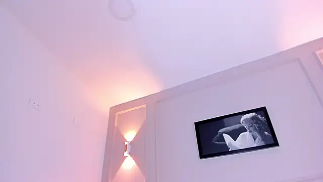 anniemartinezz online show from 27, 12, 2024