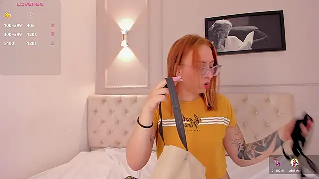 anniemartinezz online show from 6, 2, 2025