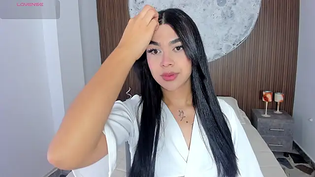 RoseCassie online show from 18, 4, 2026