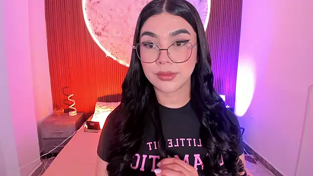 RoseCassie online show from 18, 7, 2026