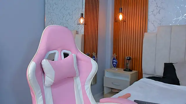 AinaraJimenez online show from 24, 2, 2025