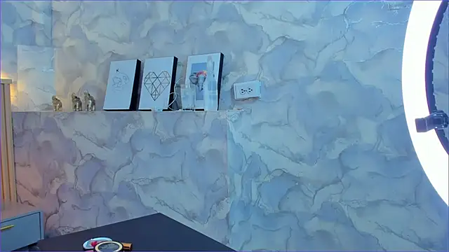 AinaraJimenez online show from 16, 9, 2025