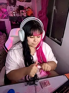 Pinky-Flower online show from 15, 4, 2026
