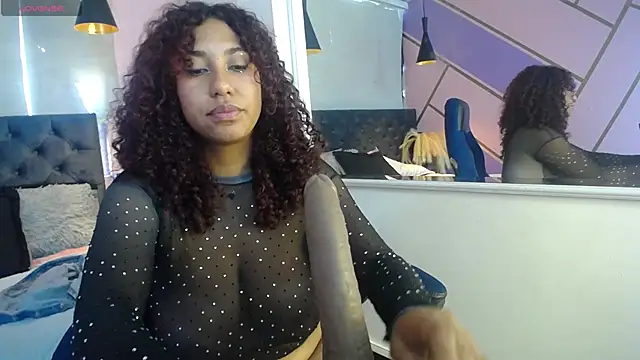 Snapshot of lauraltt chatting on 16, 1, 2025 lauraltt online show from 16, 1, 2025