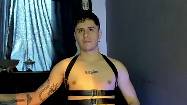 Snapshot of Antonello_Vannucci chatting on 6, 11, 2025 Antonello Vannucci online show from 6, 11, 2025