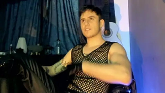 Snapshot of Antonello_Vannucci chatting on 16, 11, 2025 Antonello Vannucci online show from 16, 11, 2025