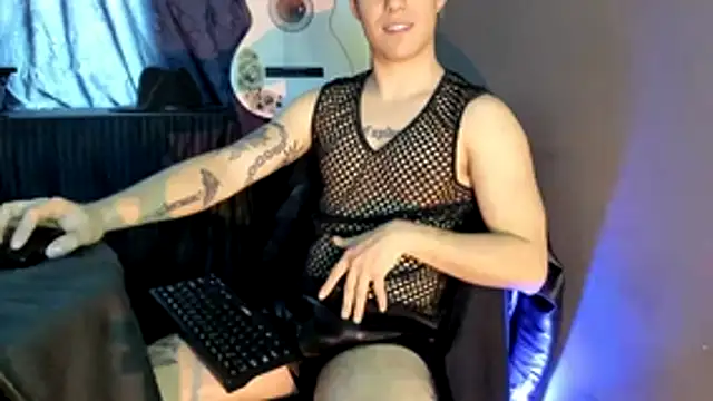 Snapshot of Antonello_Vannucci chatting on 27, 11, 2025 Antonello Vannucci online show from 27, 11, 2025