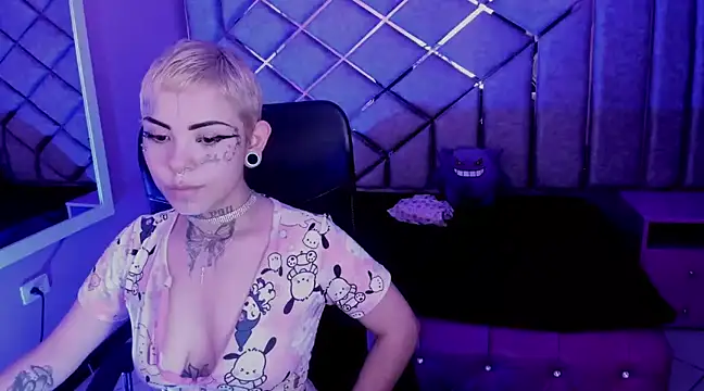 Snapshot of xbabymoonx chatting on 31, 1, 2025 xbabymoonx online show from 31, 1, 2025
