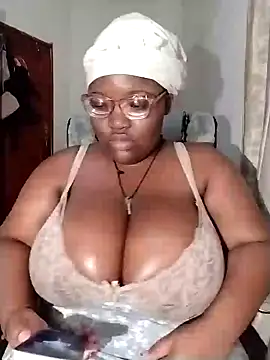 Snapshot of Damm_Bobbies chatting on 30, 6, 2026 Damm Bobbies online show from 30, 6, 2026