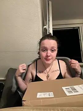 Snapshot of milabandolero chatting on 4, 1, 2025 milabandolero online show from 4, 1, 2025