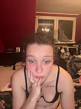 Snapshot of milabandolero chatting on 6, 2, 2025 milabandolero online show from 6, 2, 2025