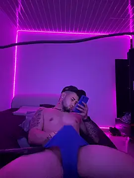 miia-liiam online show from 16, 1, 2025