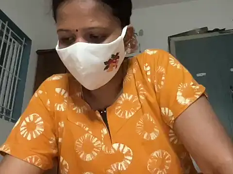 Snapshot of Tamil_Sanjana_ chatting on 5, 4, 2026 Tamil Sanjana online show from 5, 4, 2026