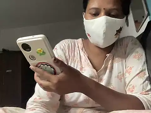 Snapshot of Tamil_Sanjana_ chatting on 6, 4, 2026 Tamil Sanjana online show from 6, 4, 2026