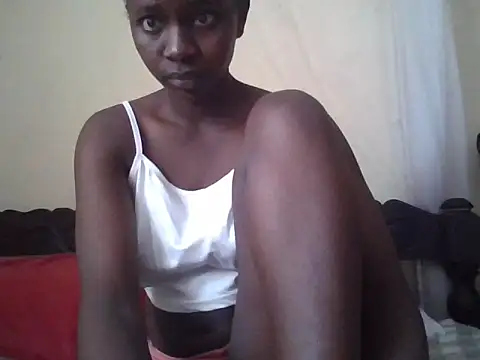 Snapshot of Missbella25 chatting on 20, 10, 2025 Missbella25 online show from 20, 10, 2025