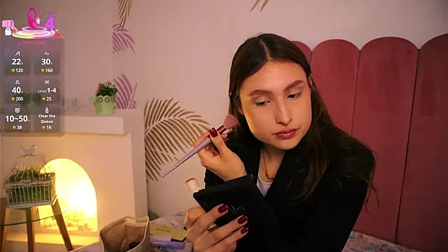 Daisha Riley online show from 18, 3, 2025