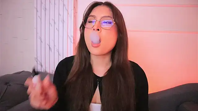 Daisha Riley online show from 20, 12, 2025