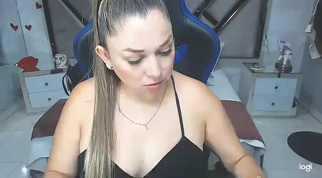 natalia5560 online show from 6, 2, 2025