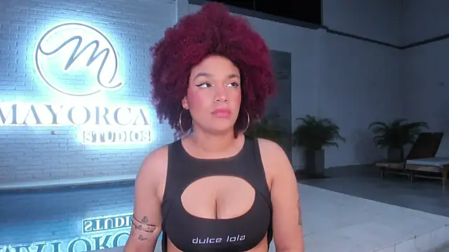 Snapshot of loladupont chatting on 11, 2, 2026 loladupont online show from 11, 2, 2026