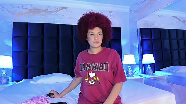 Snapshot of loladupont chatting on 18, 2, 2026 loladupont online show from 18, 2, 2026