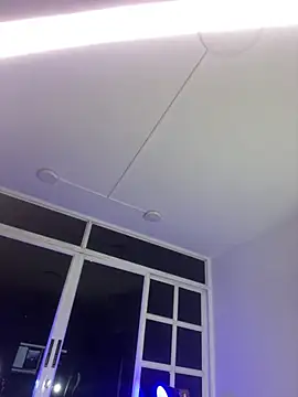 loladupont online show from 6, 4, 2026