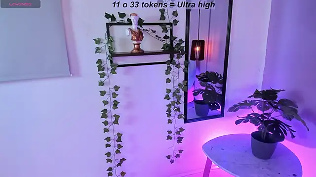 Snapshot of Little_lili19 chatting on 30, 4, 2026 Little lili19 online show from 30, 4, 2026