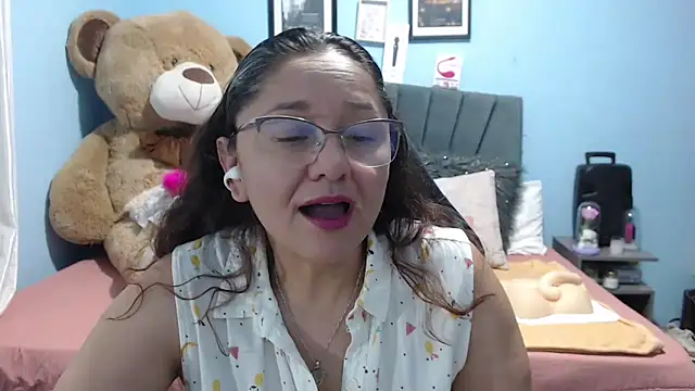 AngelRouss online show from 6, 2, 2026