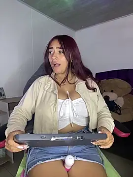 michell boobs  online show from 10, 3, 2025