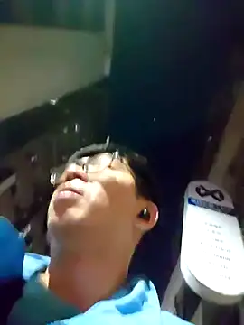 Snapshot of hsun-hsun chatting on 30, 12, 2024 hsun-hsun online show from 30, 12, 2024
