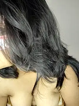 Snapshot of Riya_Stream01 chatting on 19, 2, 2025 Riya Stream01 online show from 19, 2, 2025