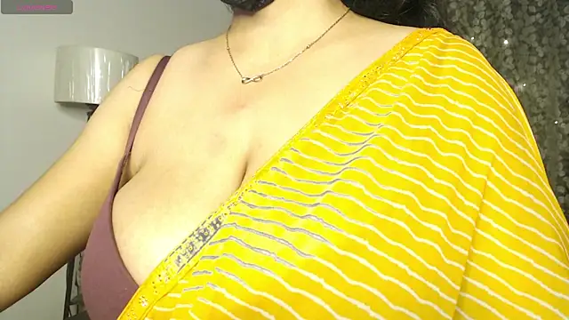 hot menka online show from 10, 2, 2026