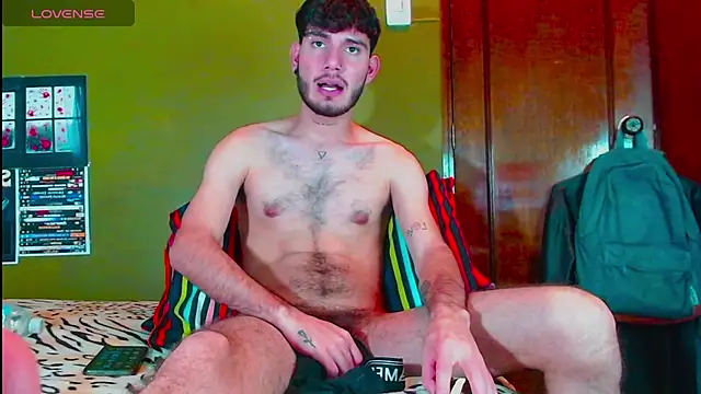 gato444  online show from 28, 1, 2025