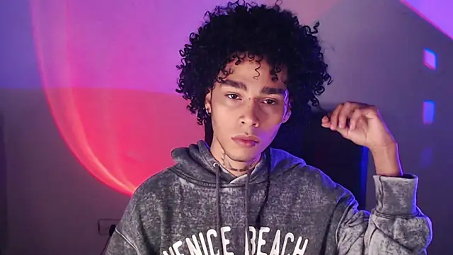 seven7xis online show from 25, 1, 2025