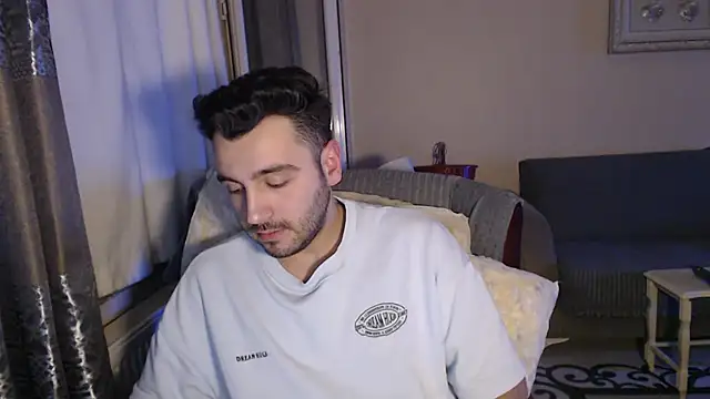 handsomeee04 online show from 10, 11, 2025