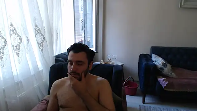 Snapshot of handsomeee04 chatting on 4, 6, 2026 handsomeee04 online show from 4, 6, 2026