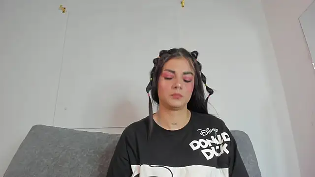 Abril jones10 online show from 20, 2, 2025