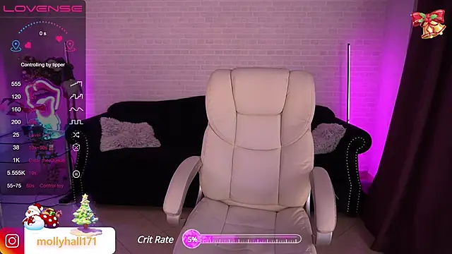 Snapshot of LovelyMollyy chatting on 2, 1, 2025 LovelyMollyy online show from 2, 1, 2025