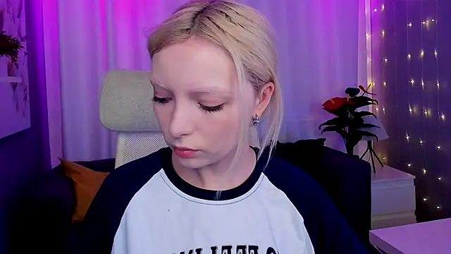 Snapshot of forget_me_not_eve chatting on 12, 2, 2025 forget me not eve online show from 12, 2, 2025