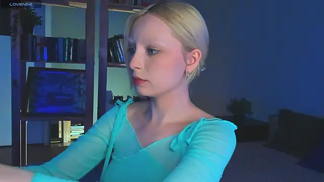 Snapshot of forget_me_not_eve chatting on 22, 2, 2025 forget me not eve online show from 22, 2, 2025